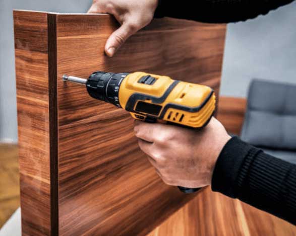 فك وتركيب الاثاث 